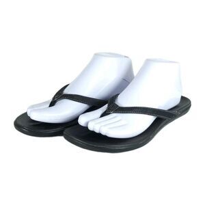 Olukai Women's Hono US8? Black Leather Slip On Flat Thong Flip Flop Sandals